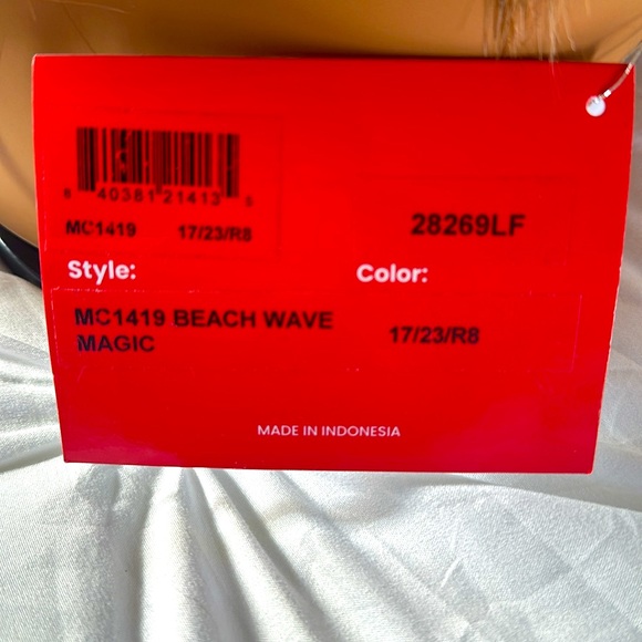 TRESSALLURE Beach Wave Magic BRAND-NEW Gorgeous to much hair 4 me.Trimmed bangs - Picture 4 of 12